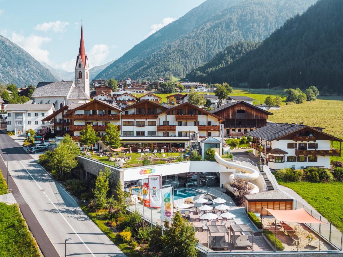 Familienhotel Huber Valles Exteriér fotografie