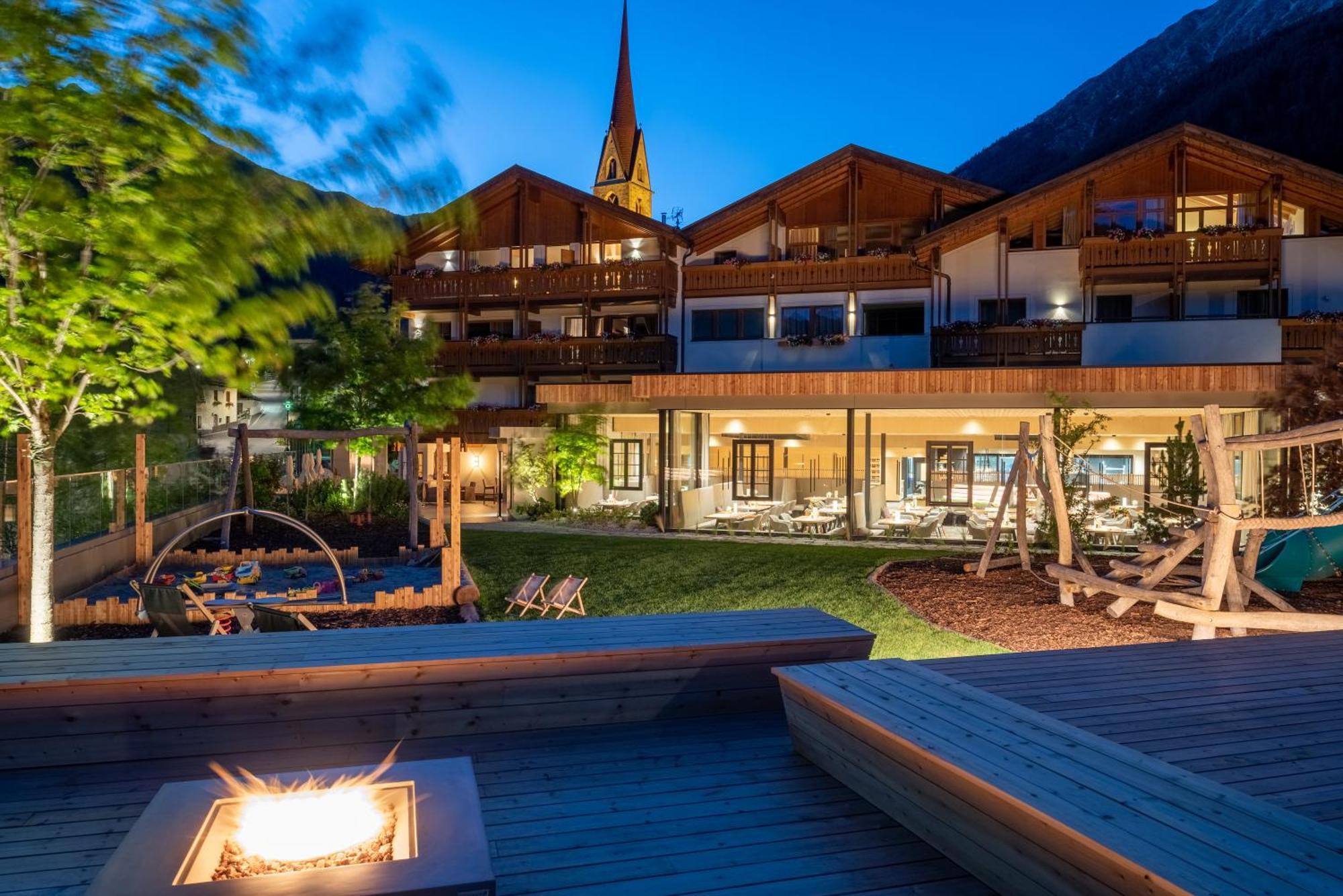 Familienhotel Huber Valles Exteriér fotografie